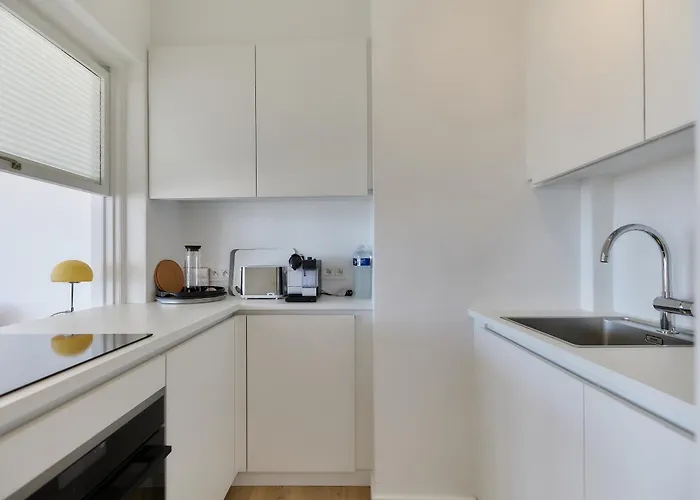 Lecomte - The Shoreline Ocean View 48